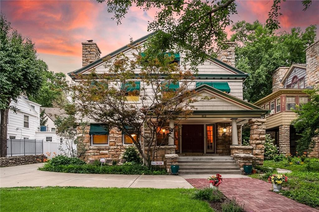 Photo 3 of 612 Emanuel Cleaver II Boulevard