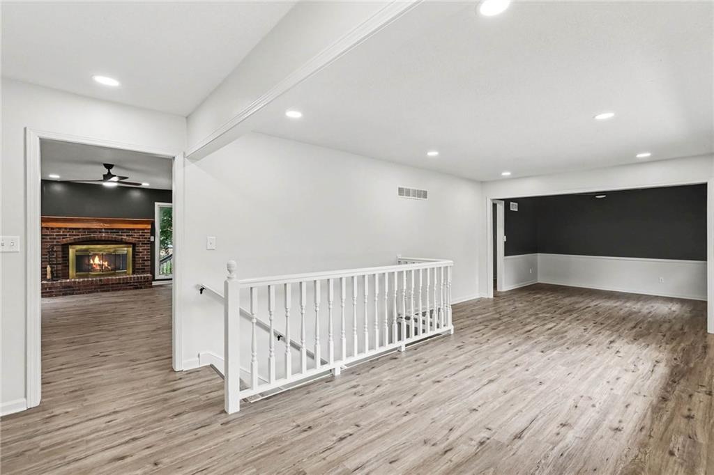 Photo 4 of 300 N Woodson Drive