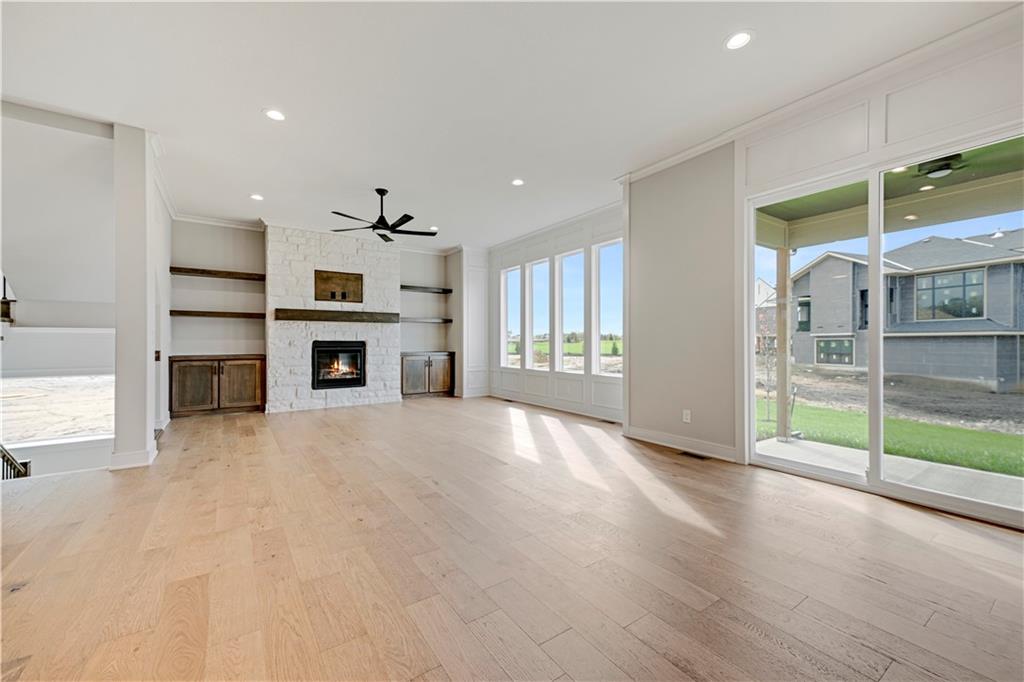 Photo 7 of 17321 Earnshaw Street