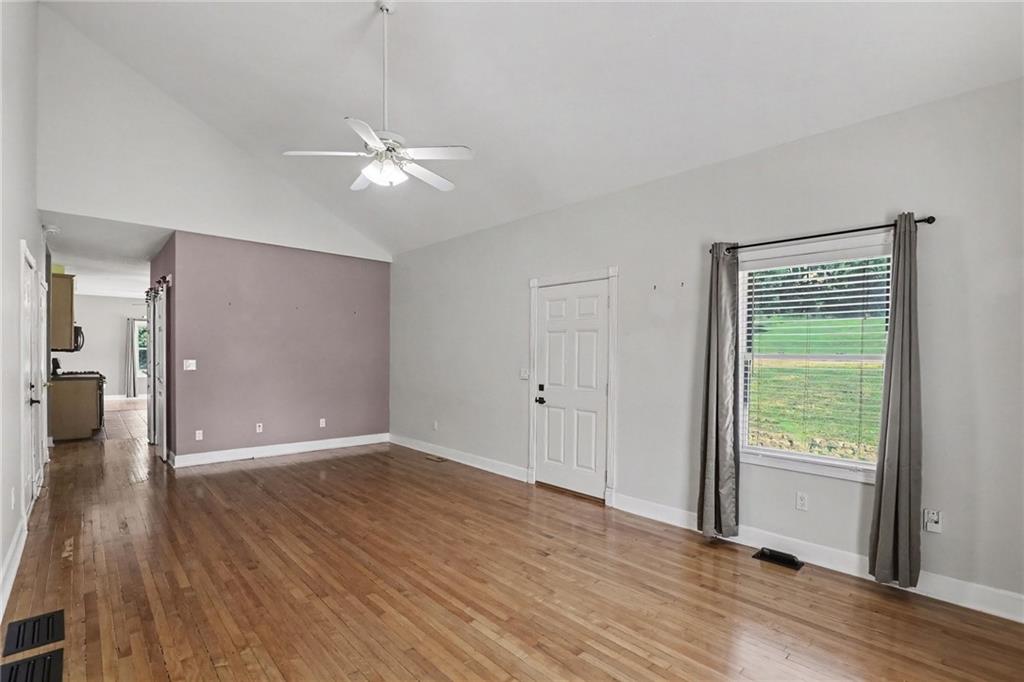 Photo 5 of 14921 Pine View Drive