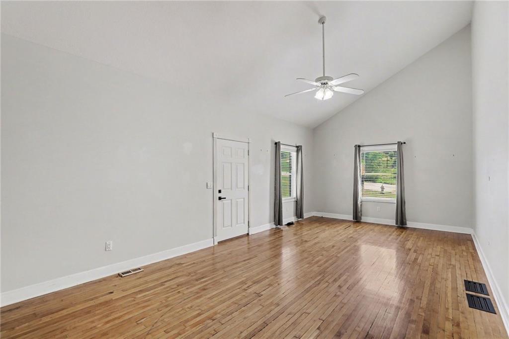 Photo 6 of 14921 Pine View Drive