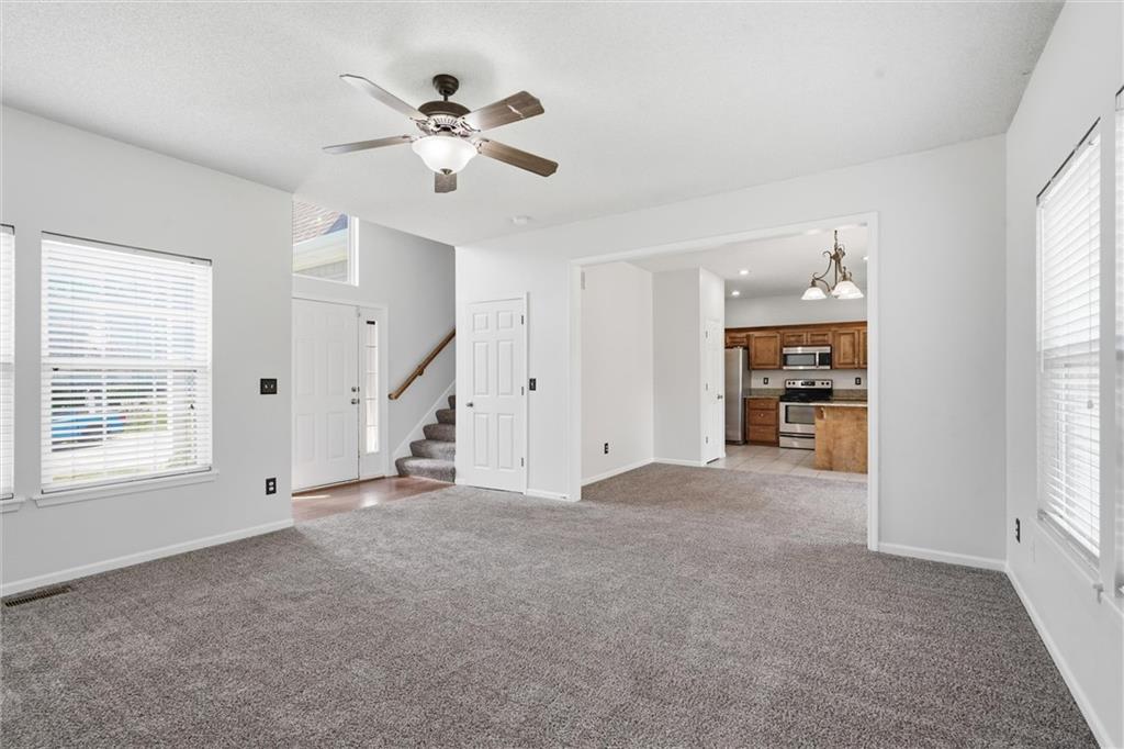 Photo 5 of 11448 Parkview Avenue