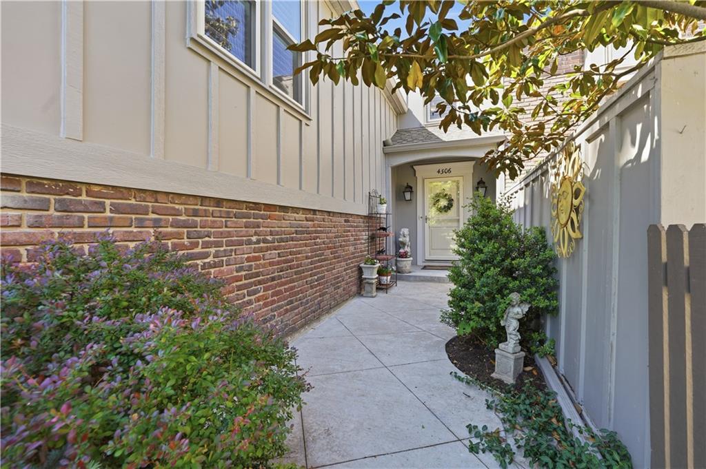 Photo 2 of 4306 W 111TH Terrace