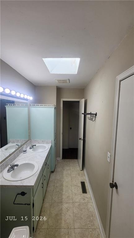 Photo 7 of 4308 N Bellaire Avenue