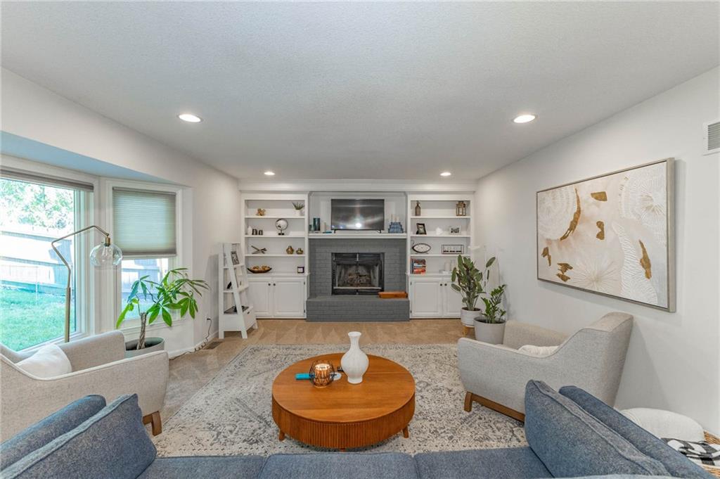 Photo 6 of 5421 McCoy Street