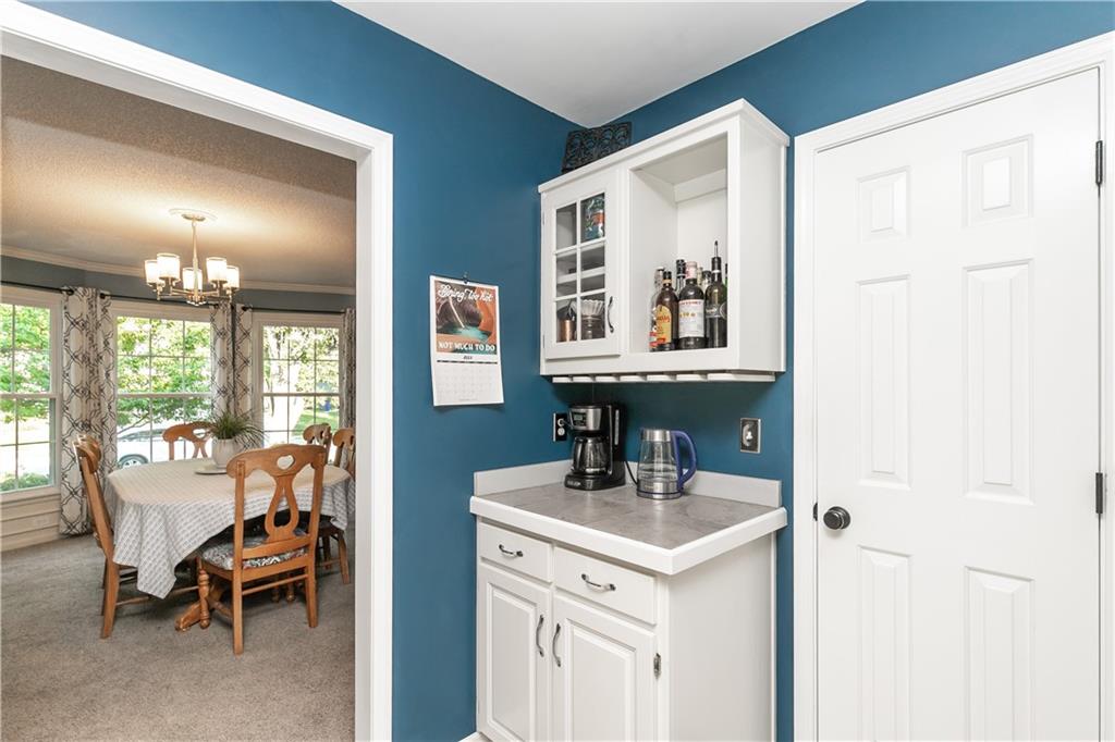 Photo 6 of 11938 S Hallet Street
