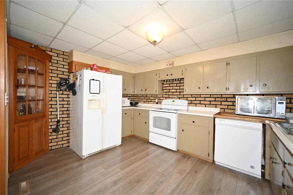 Photo 5 of 4053 N Askew Avenue