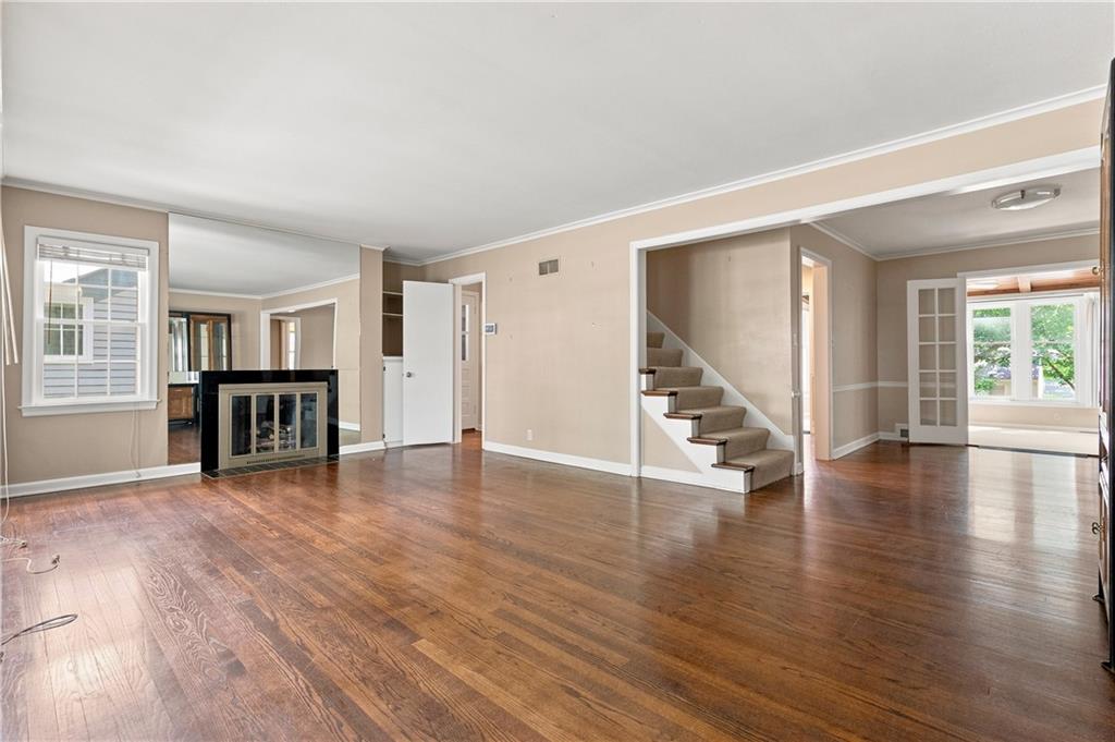 Photo 5 of 5325 Norwood Street