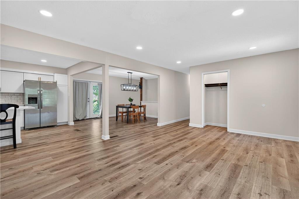 Photo 7 of 218 Oak Hill Street