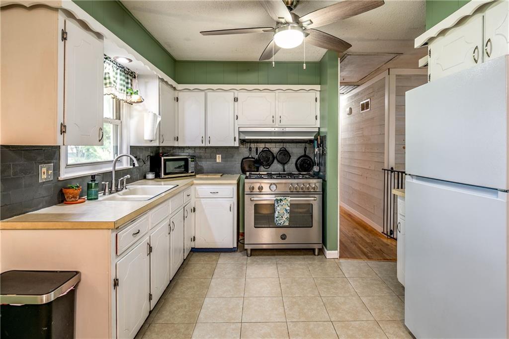 Photo 4 of 2523 N 83rd Street