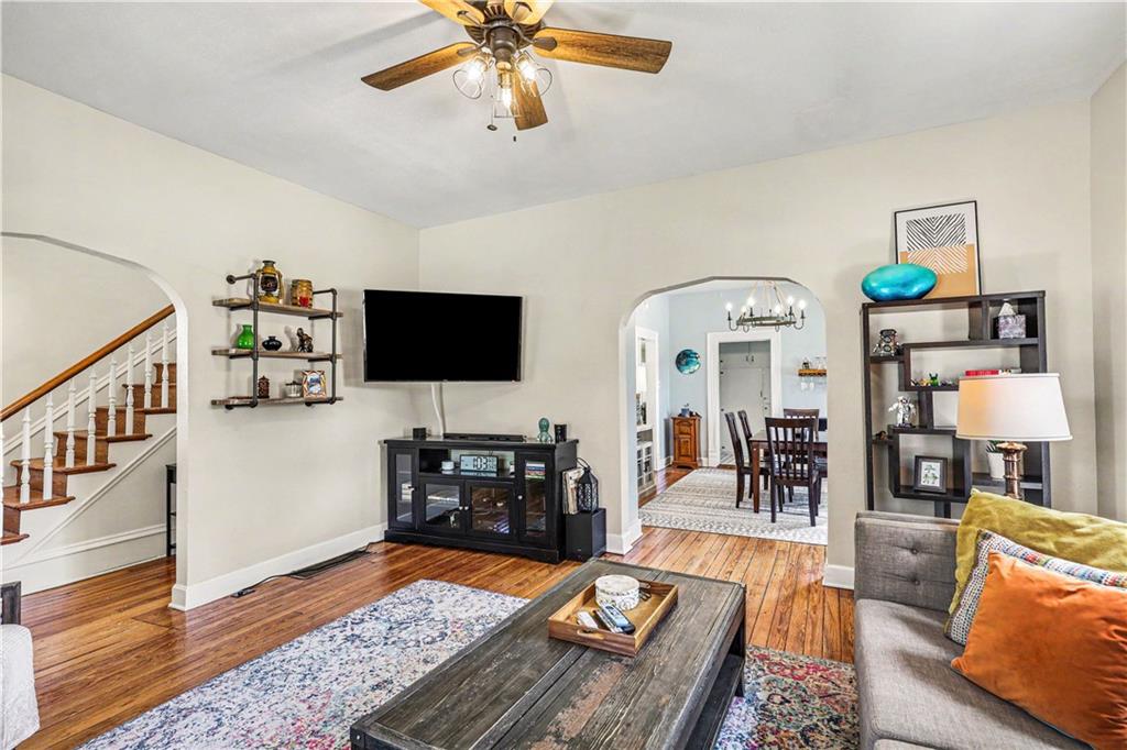 Photo 6 of 4027 Clark Avenue