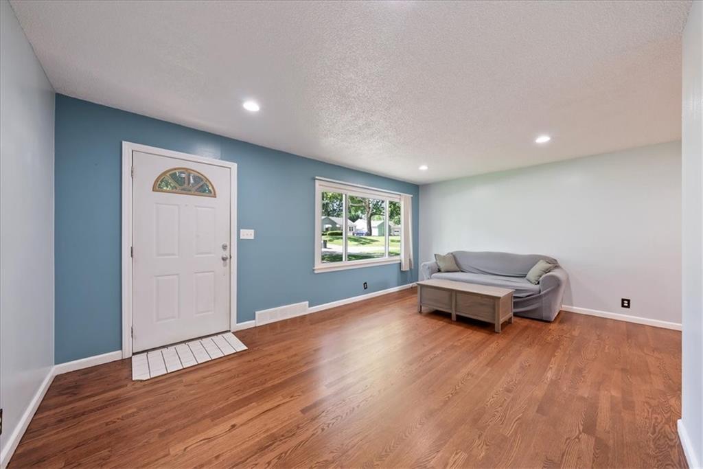 Photo 7 of 606 67th Place