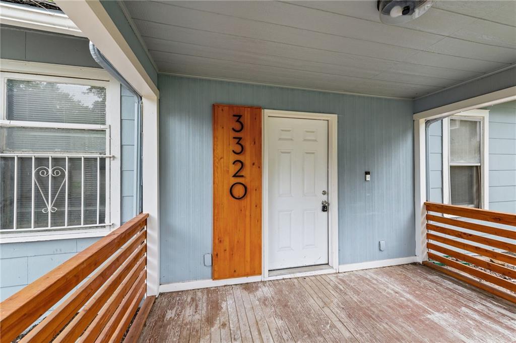 Photo 5 of 3320 Spruce Avenue
