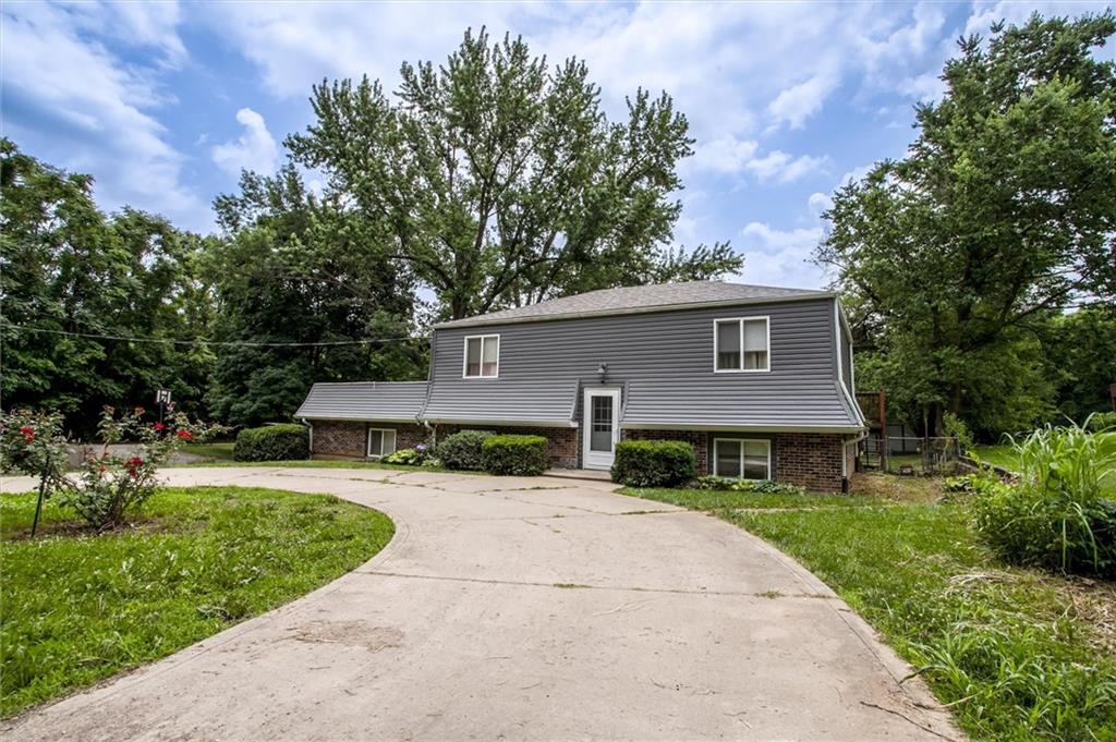 Photo 2 of 9251 Liggett Road