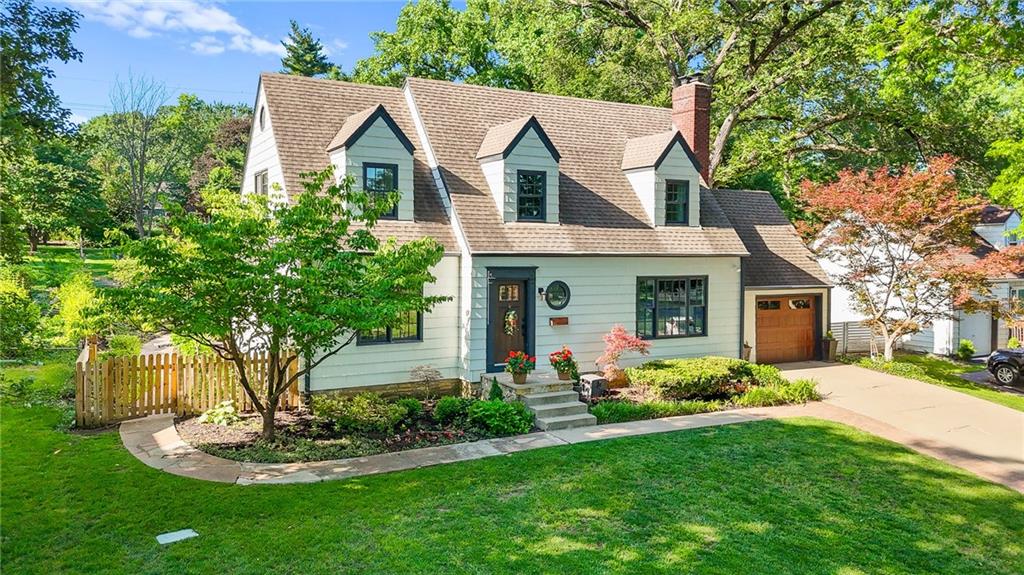 Photo 5 of 6013 W 61st Street