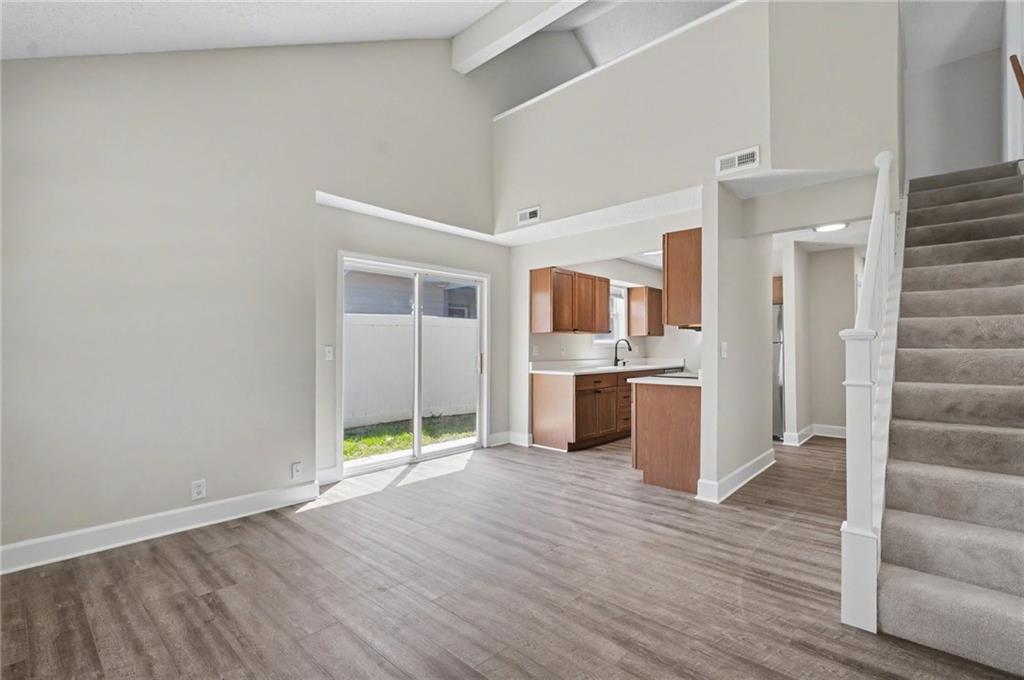 Photo 4 of 2527 Morningside Drive