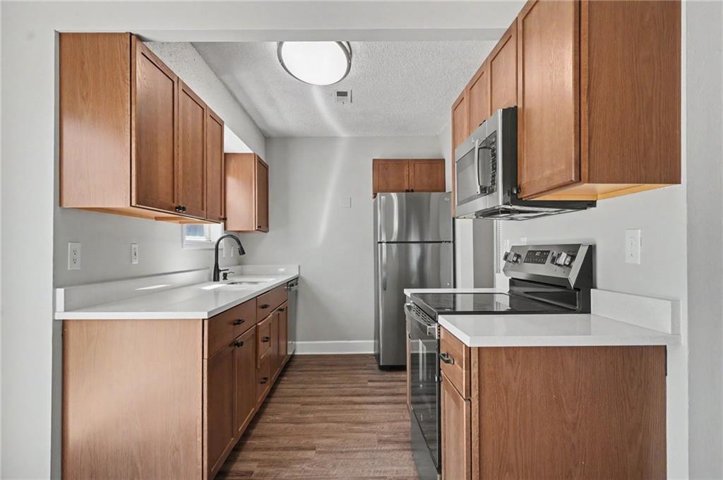 Photo 6 of 2527 Morningside Drive