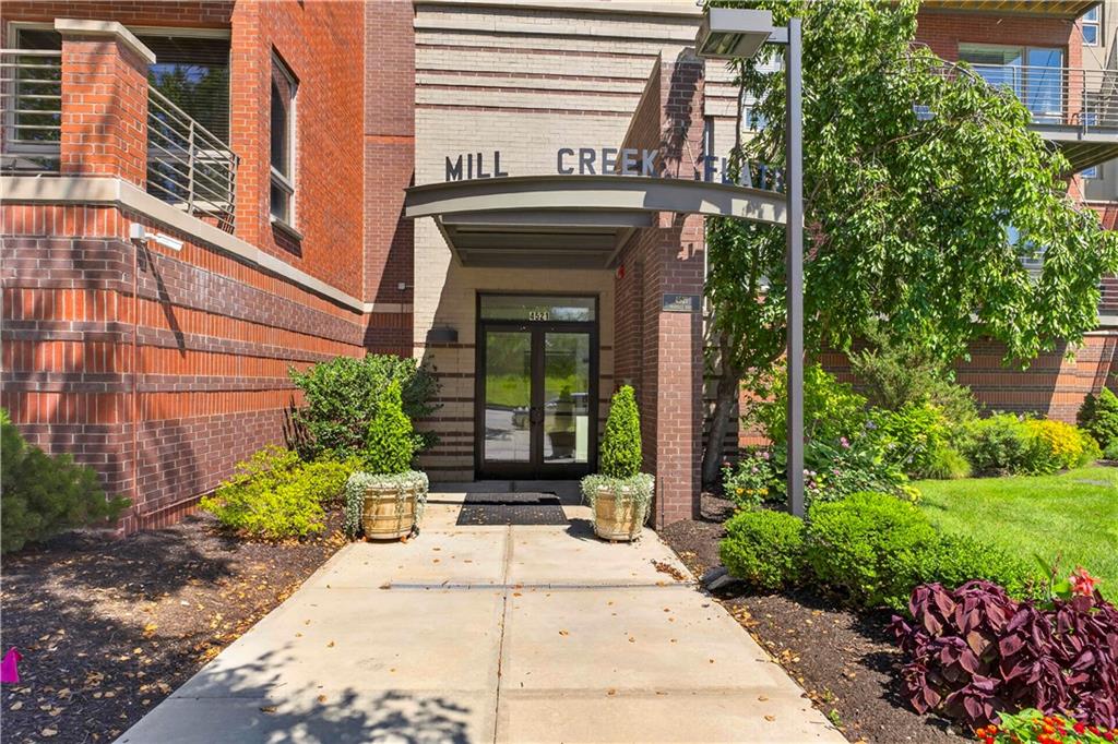 Photo of 4521 Wornall Road #213