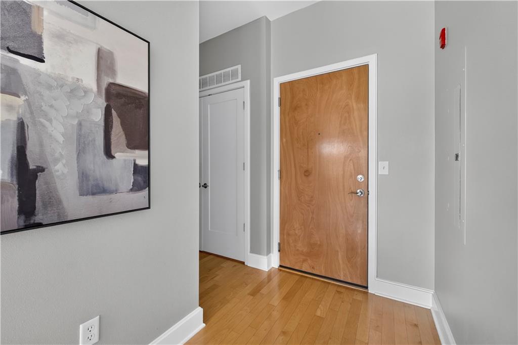 Photo 7 of 4521 Wornall Road #213