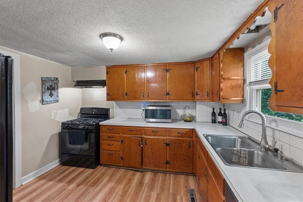 Photo 5 of 7337 Barnes Drive