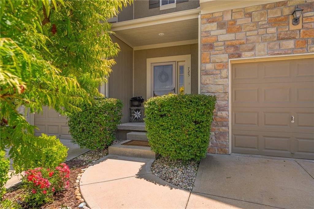 Photo of 725 W Jefferson Street
