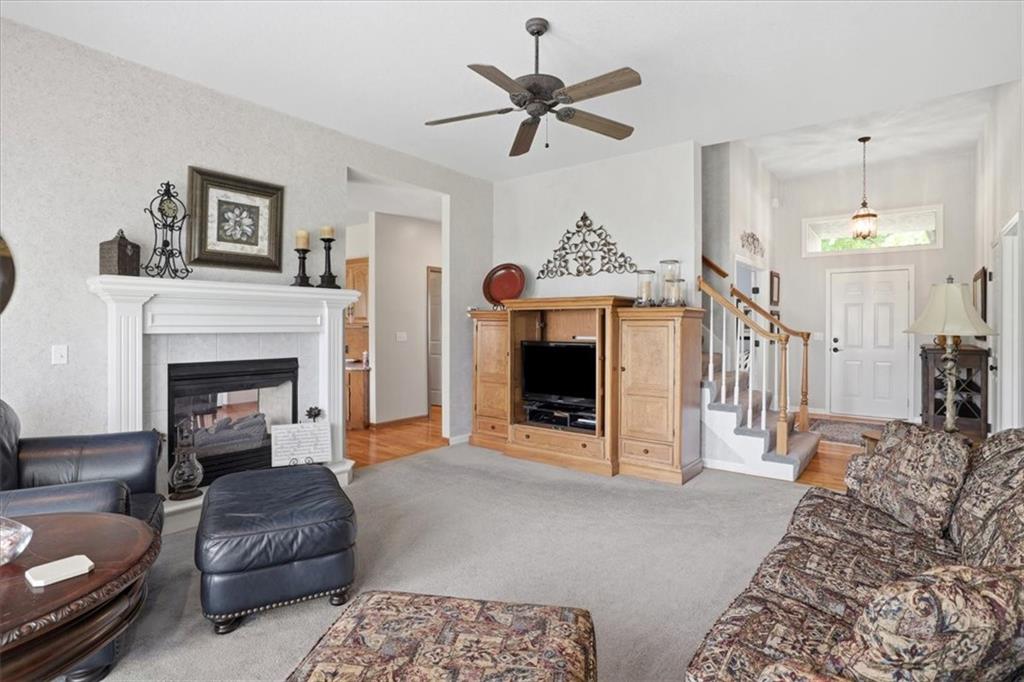 Photo 5 of 8623 N Richmond Avenue