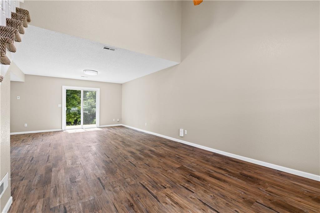 Photo 4 of 760 Spring Circle