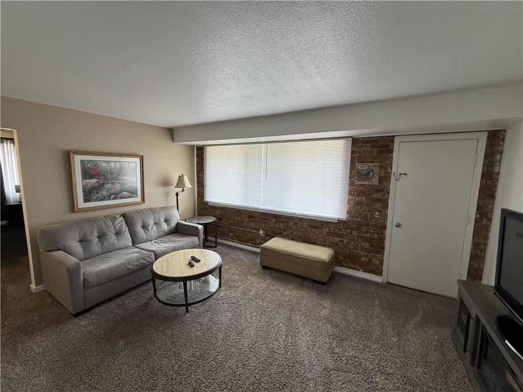Photo 5 of 7402 Overton Avenue