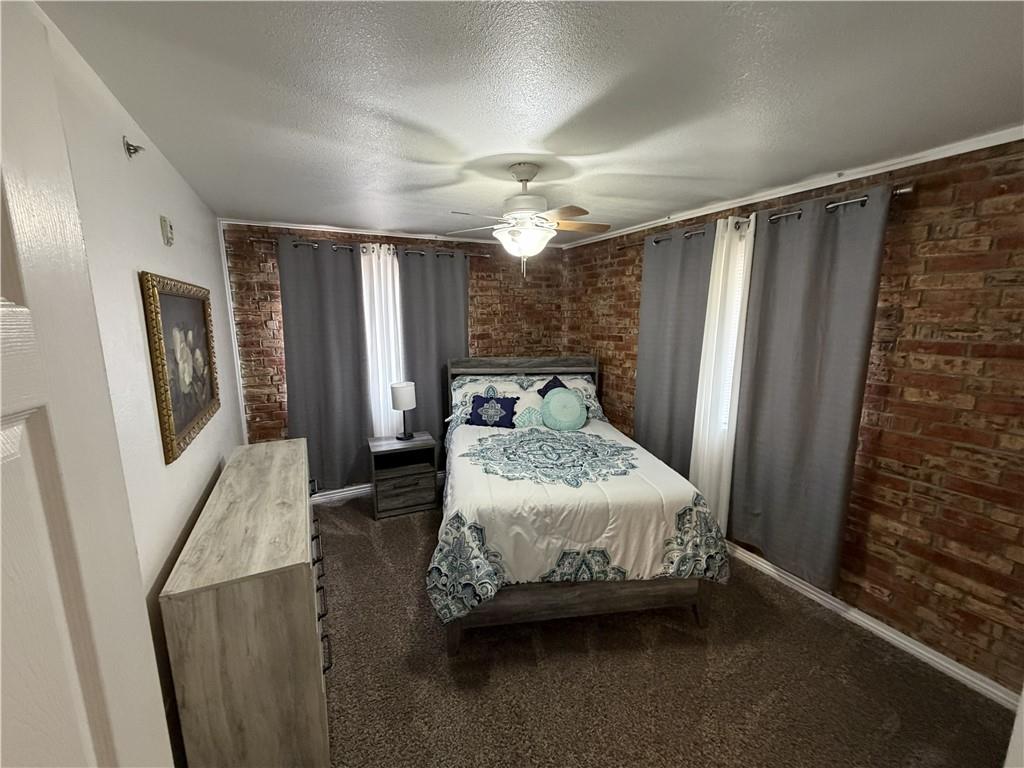 Photo 7 of 7402 Overton Avenue