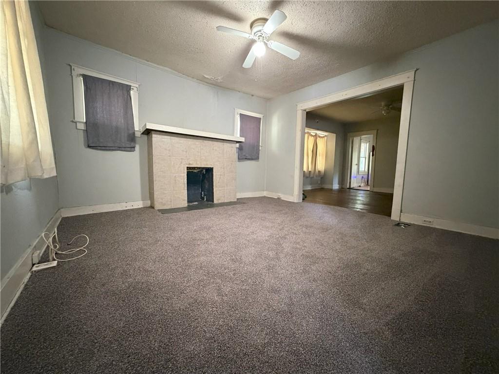 Photo 3 of 3416 E 58th Terrace