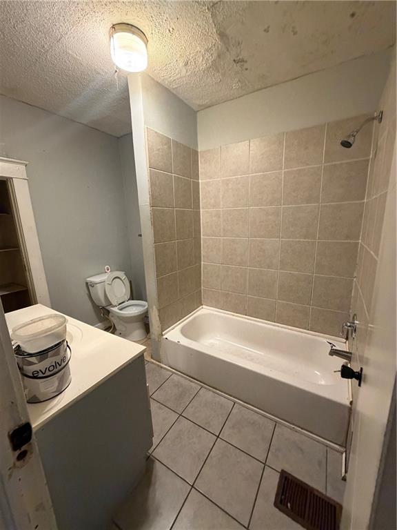 Photo 6 of 3416 E 58th Terrace