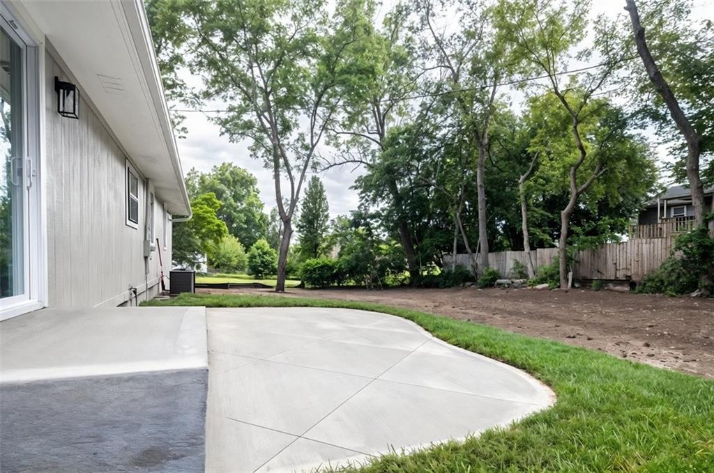 Photo 5 of 106 Baldwin Street