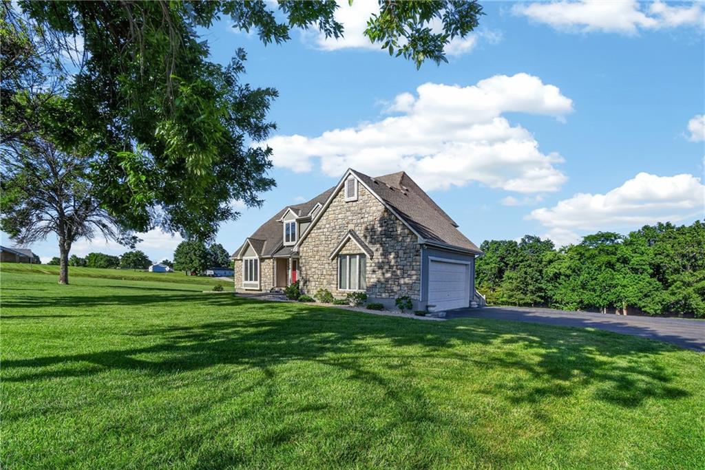 Photo 4 of 2018 Lexington Road