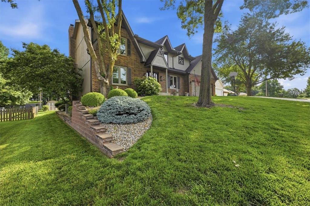 Photo 4 of 1208 Tanglewood Street
