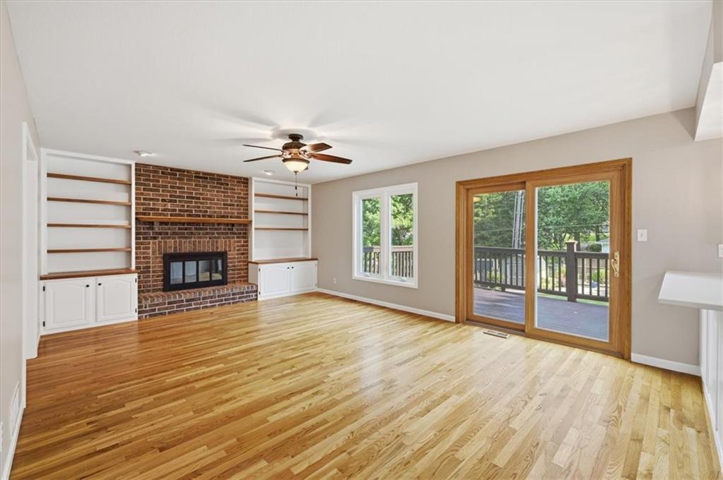 Photo 7 of 1208 Tanglewood Street
