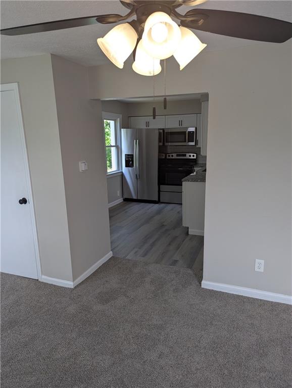Photo 2 of 3115 S 34th Street