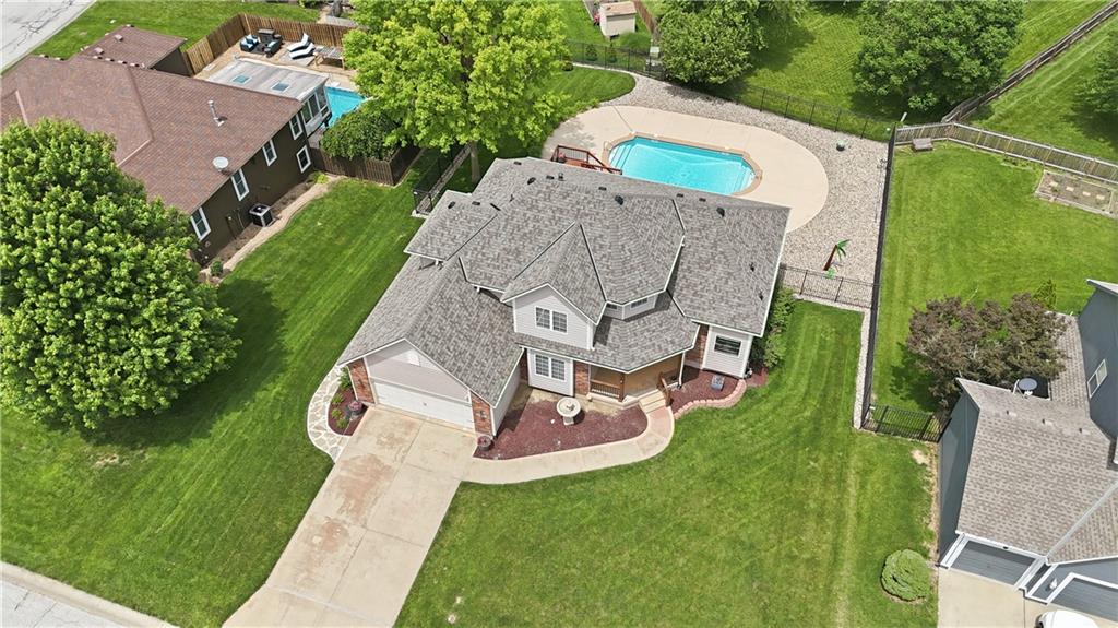Photo of 1305 SW Crystal Creek Place
