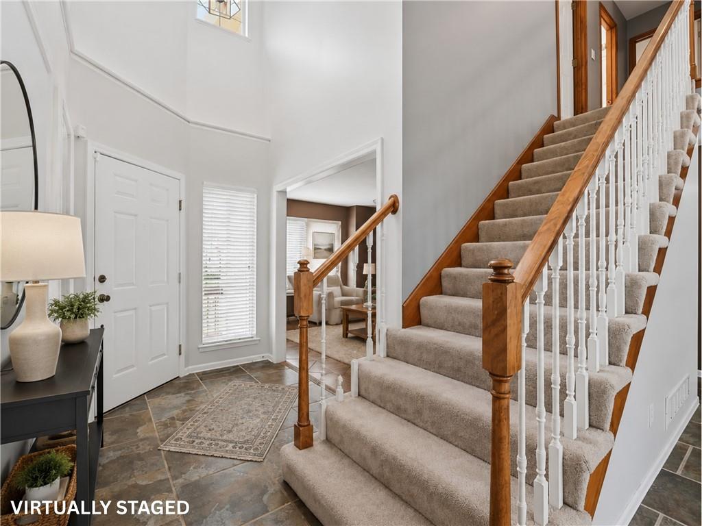 Photo 5 of 1305 SW Crystal Creek Place