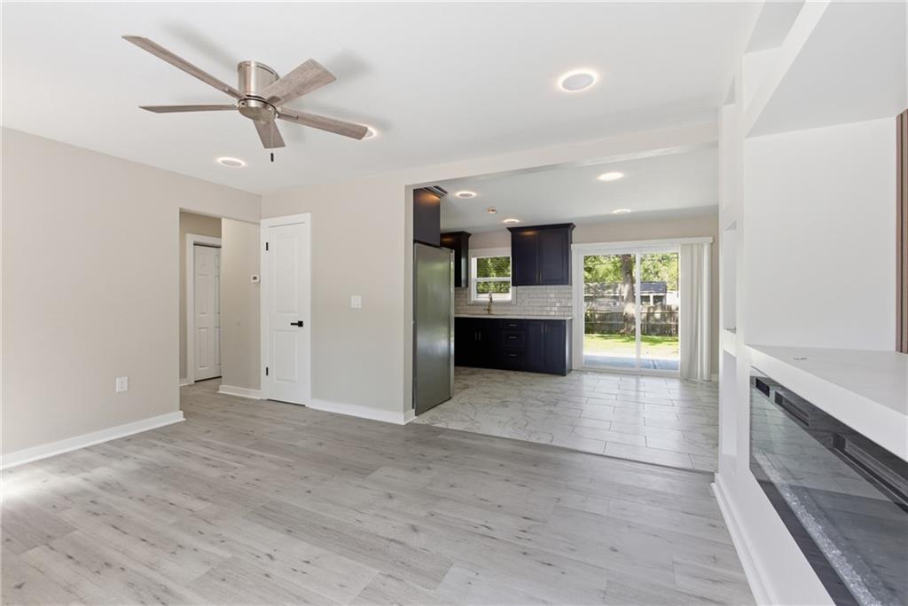 Photo 7 of 11310 CORRINGTON Avenue