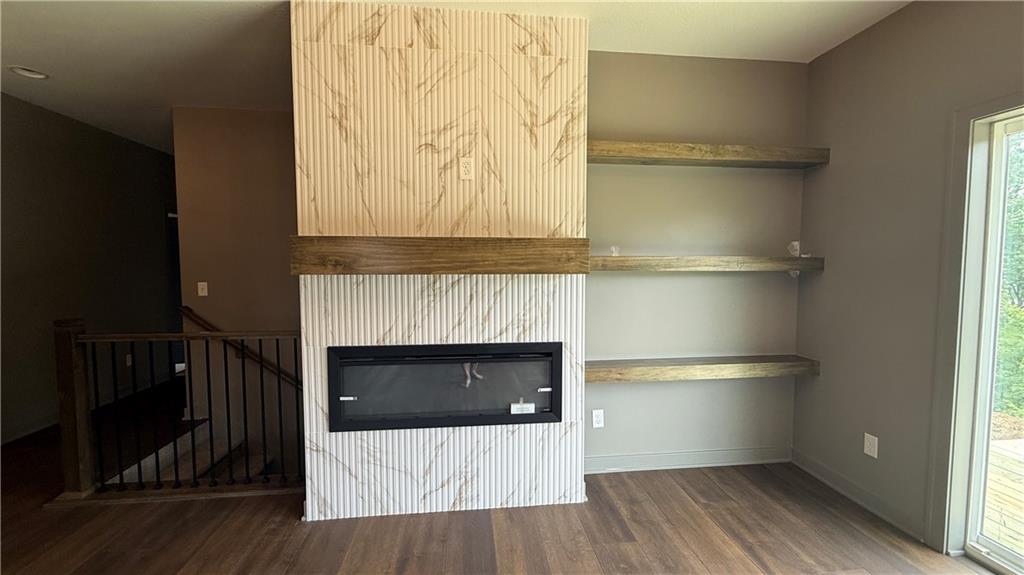 Photo 5 of 612 SE 21st Street