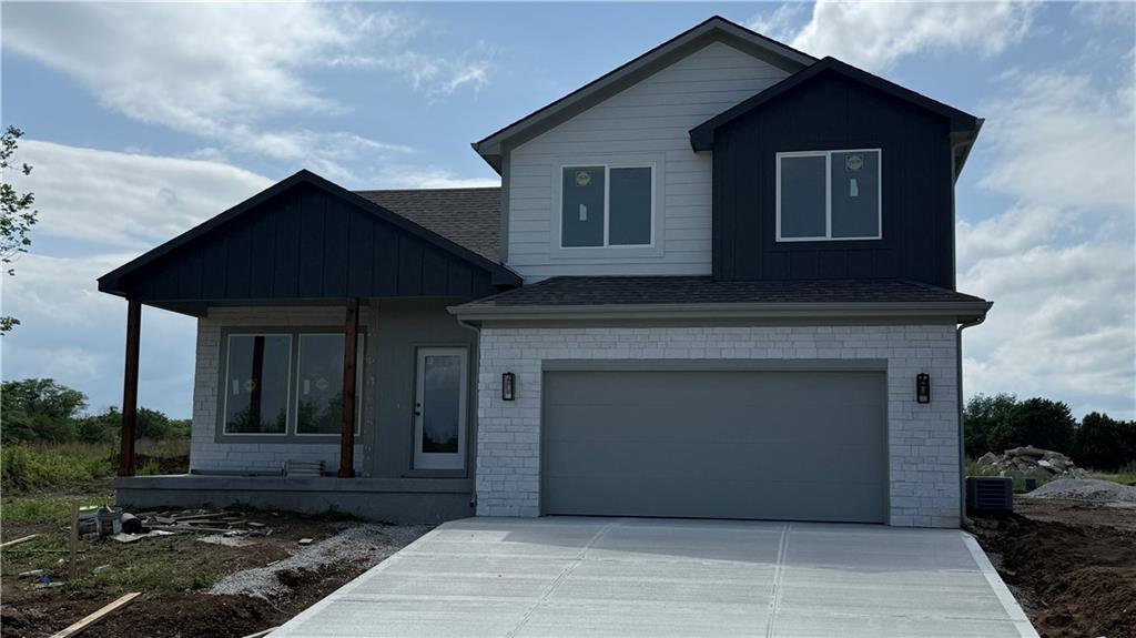 Photo of 2200 SE Oak Ridge Drive