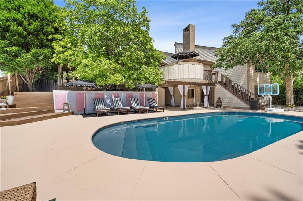 Photo 4 of 6130 Hodges Drive