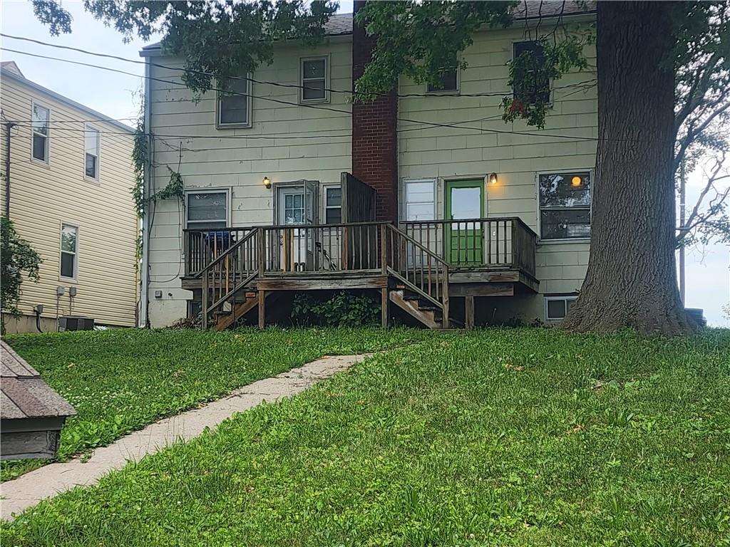Photo 2 of 716 S Leonard Street