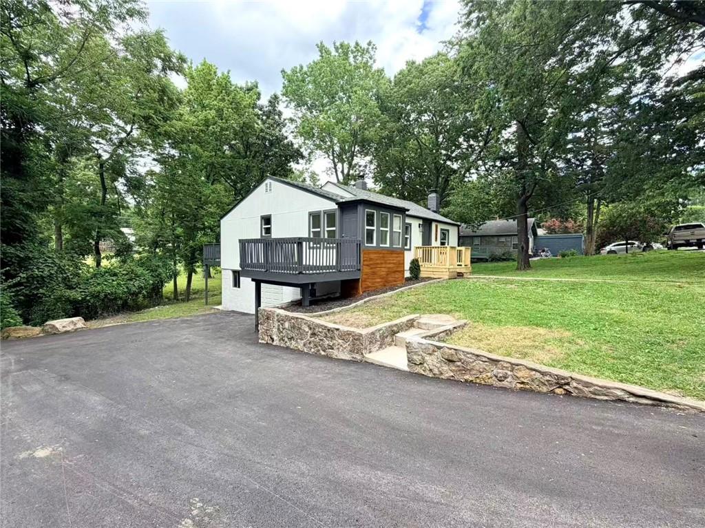 Photo 4 of 2920 NE 39th Street