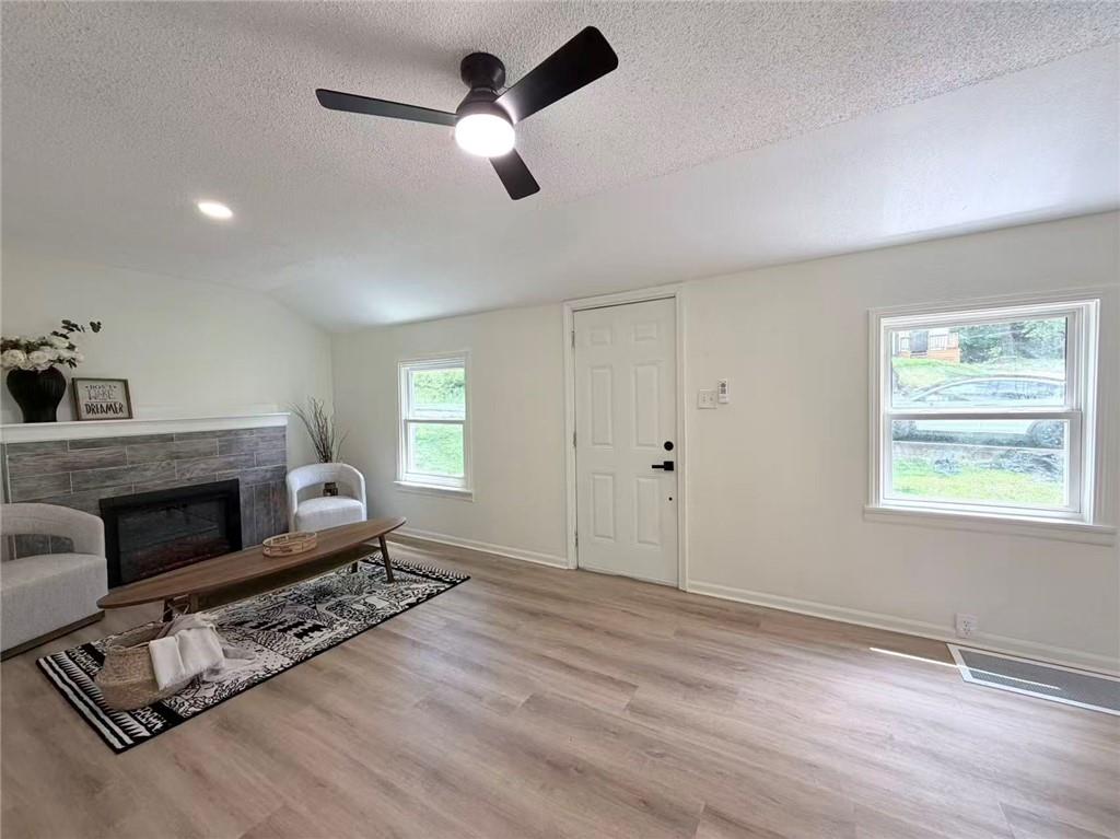 Photo 6 of 2920 NE 39th Street
