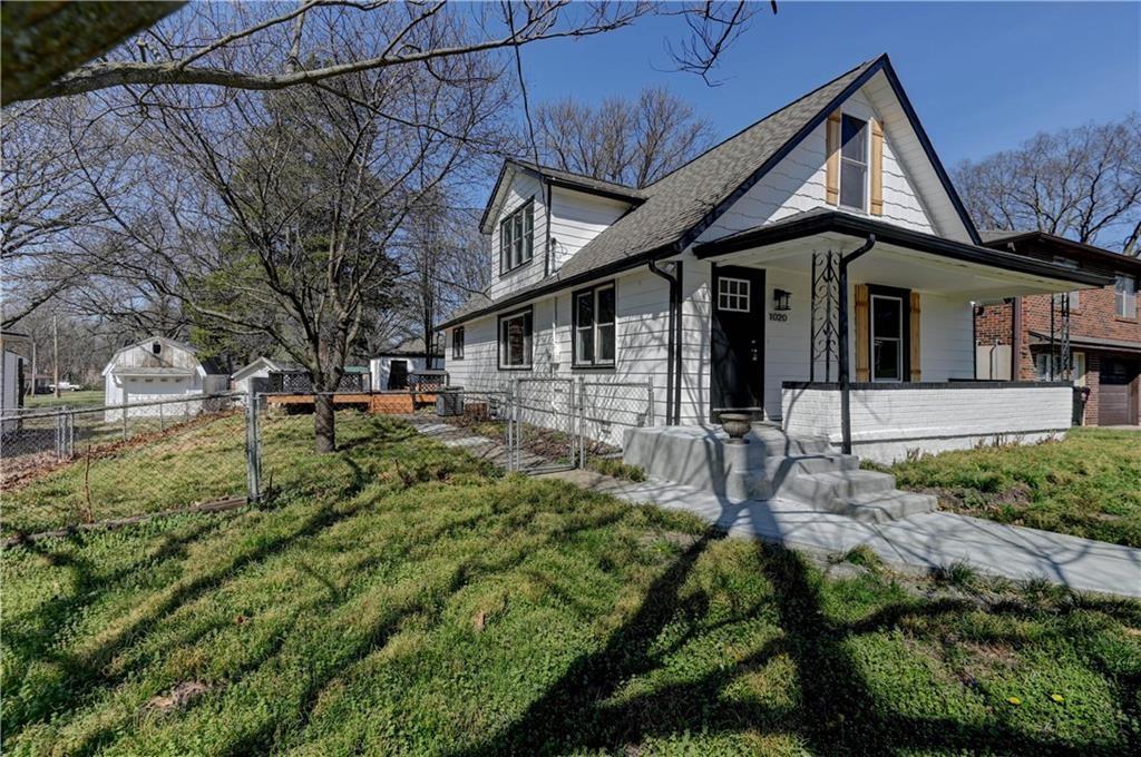 Photo 2 of 1020 S Mccoy Street