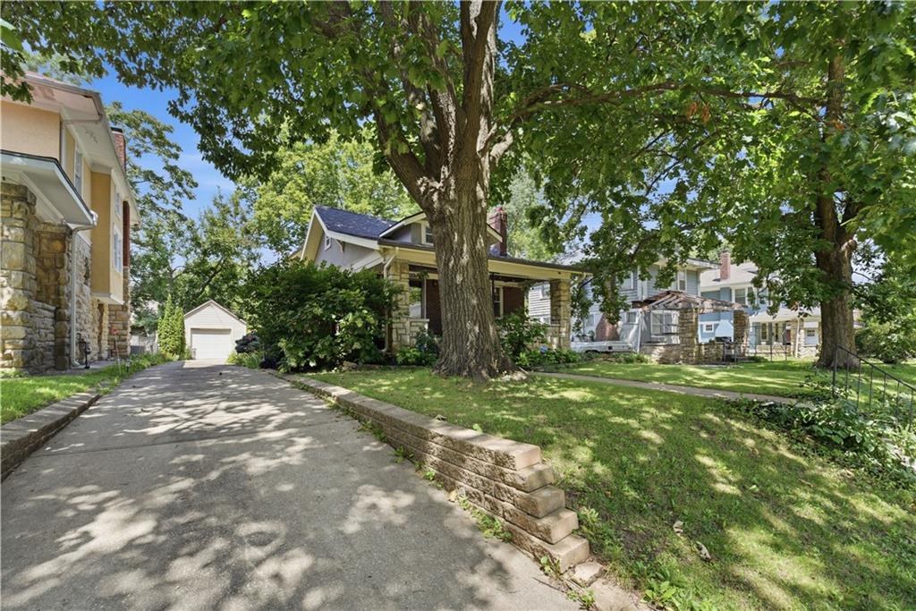 Photo 2 of 5836 Harrison Street