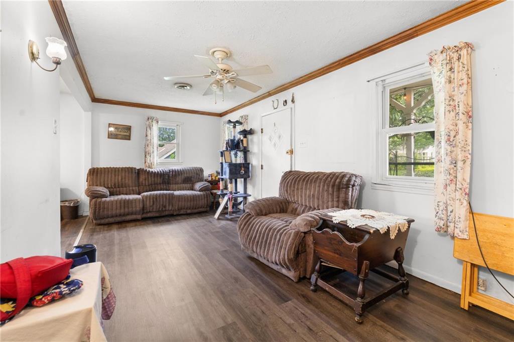 Photo 4 of 1046 S 79th Terrace