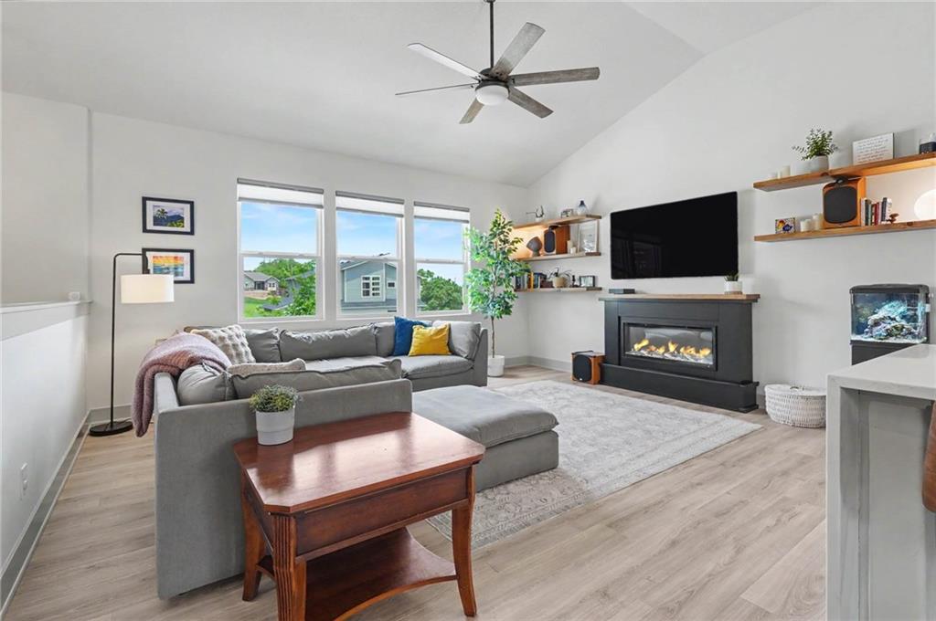 Photo 6 of 3907 Sweetclover Street