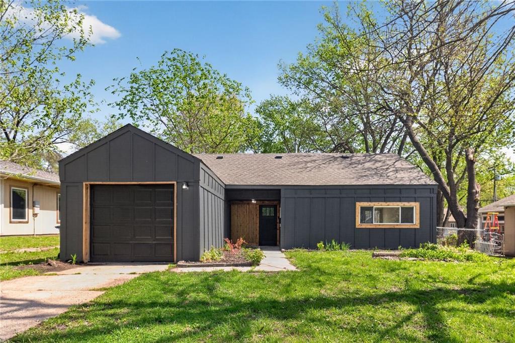 Photo of 5409 Maple Street
